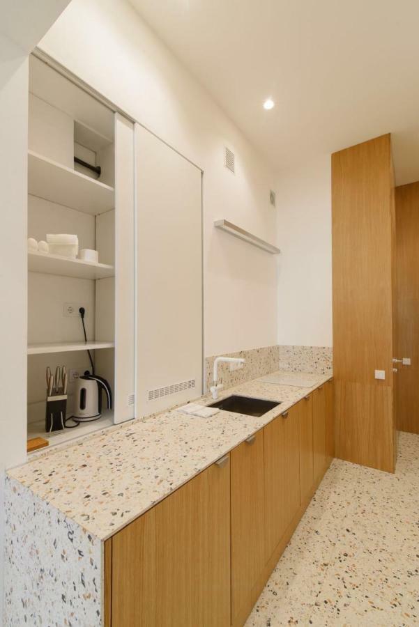 Sunrise Apartment Λβιβ Εξωτερικό φωτογραφία