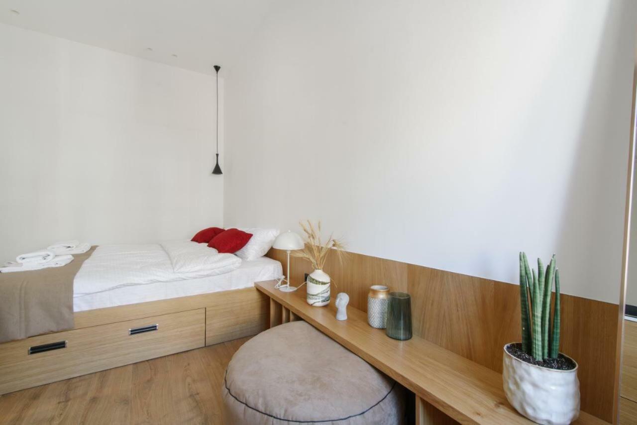 Sunrise Apartment Λβιβ Εξωτερικό φωτογραφία